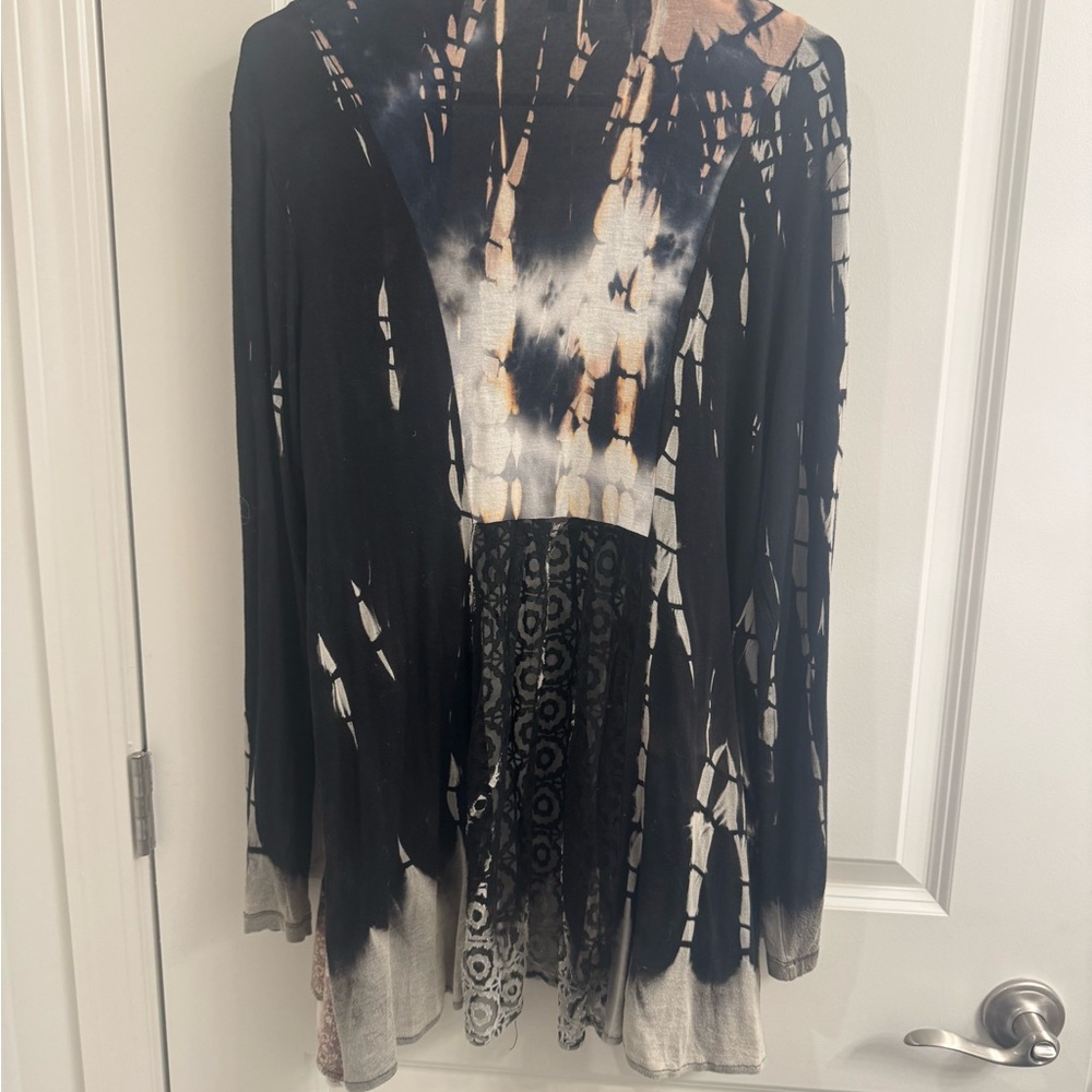 Elegant Tie-Dye Women's Cardigan